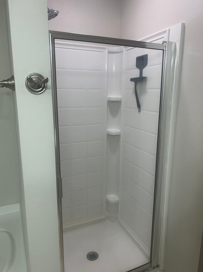 Building Photo - 282 Azalea Cir