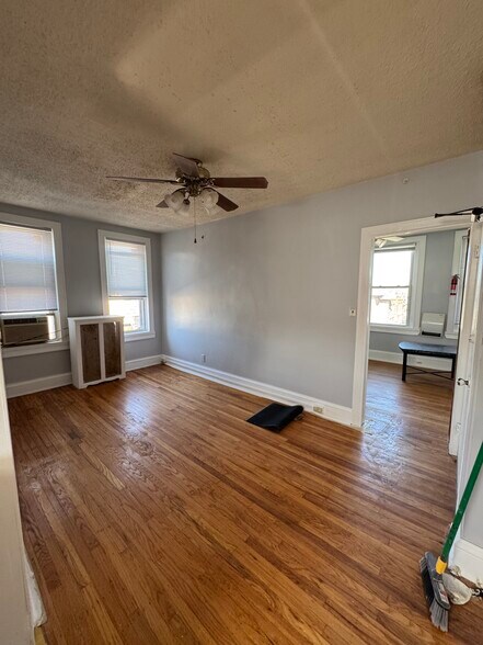 Building Photo - 628 Wynnewood Rd