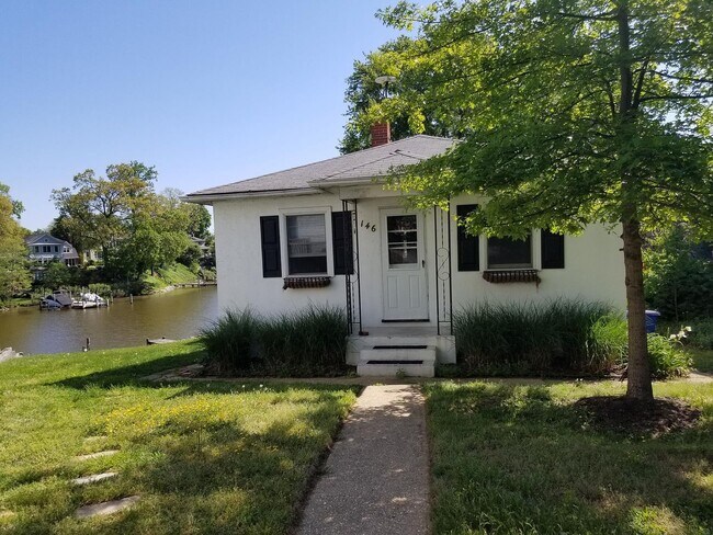 Building Photo - 146 Spa Dr