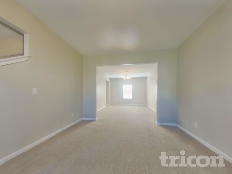 Building Photo - 24 Dusty Dr