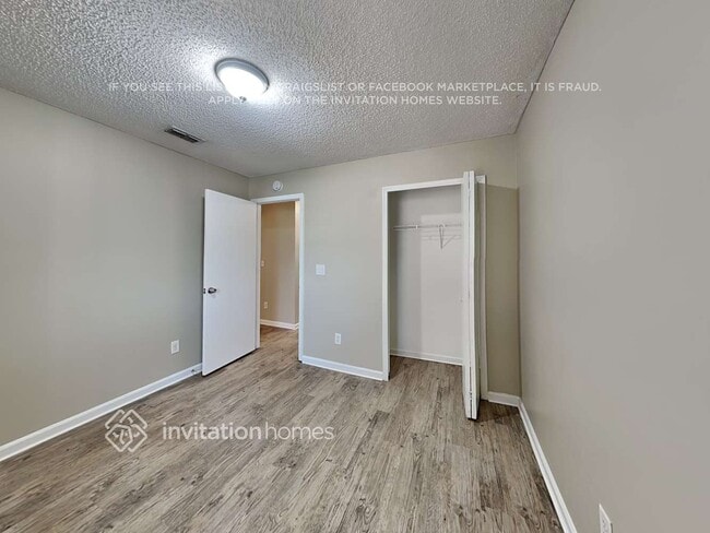 Building Photo - 12370 Carriann Cove Trail S