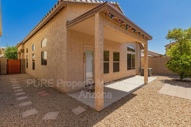 Building Photo - 10652 W Coronado Rd