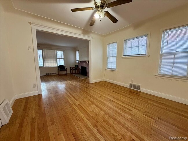 Building Photo - 6120 Middlesex St