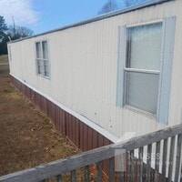 Building Photo - 108 Smiley Dr