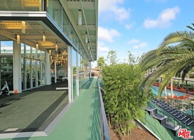Building Photo - 13045 Pacific Promenade