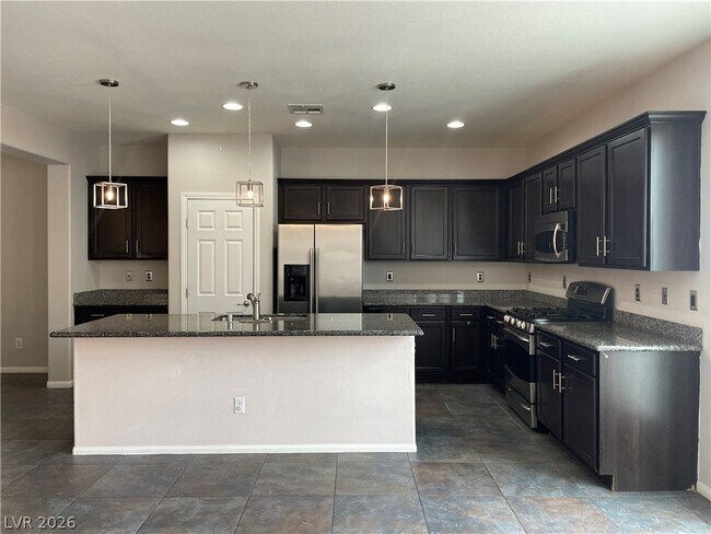 Building Photo - 5530 Spiceberry Dr