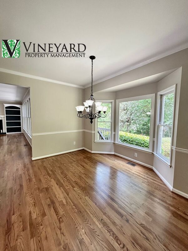 Building Photo - 508 Old Field Cove