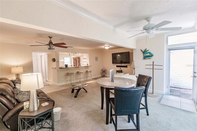 Building Photo - 1205 E Peppertree Dr