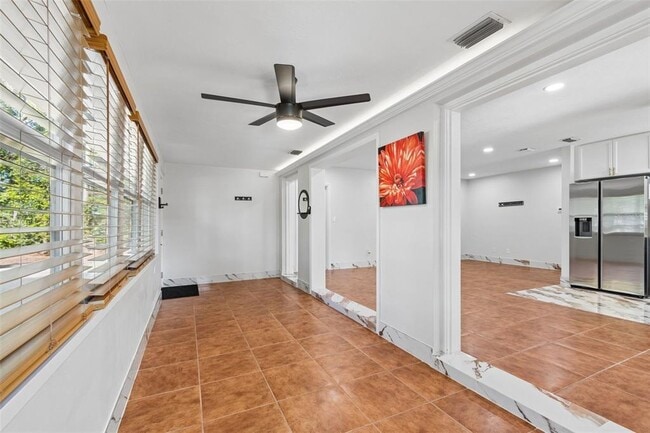 Building Photo - 5857 4th Ave N