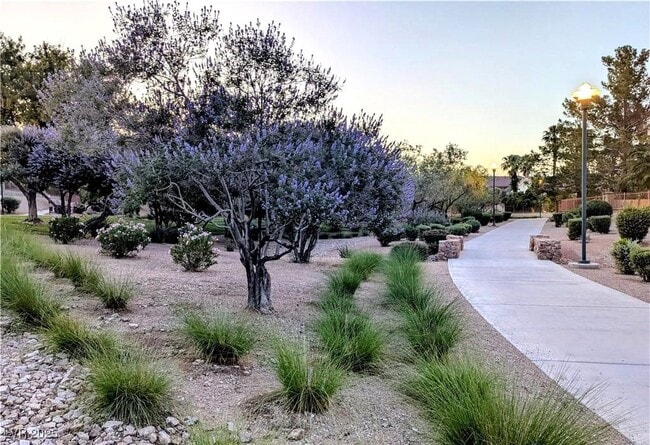 Building Photo - 9728 Echo Hills Dr