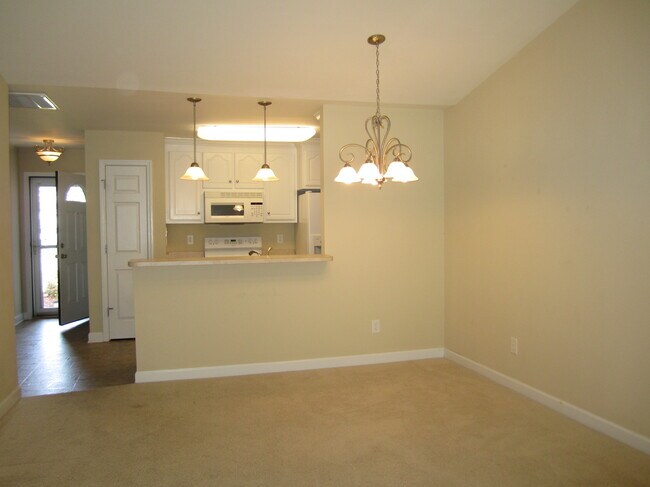 Building Photo - 1307 S Taylor St