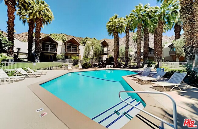 Building Photo - 78155 Cabrillo Ln