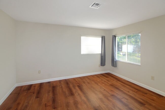 Building Photo - South Venice Annual Home for Rent