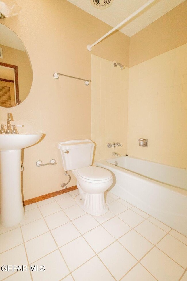 Building Photo - 2616 Schooner Dr