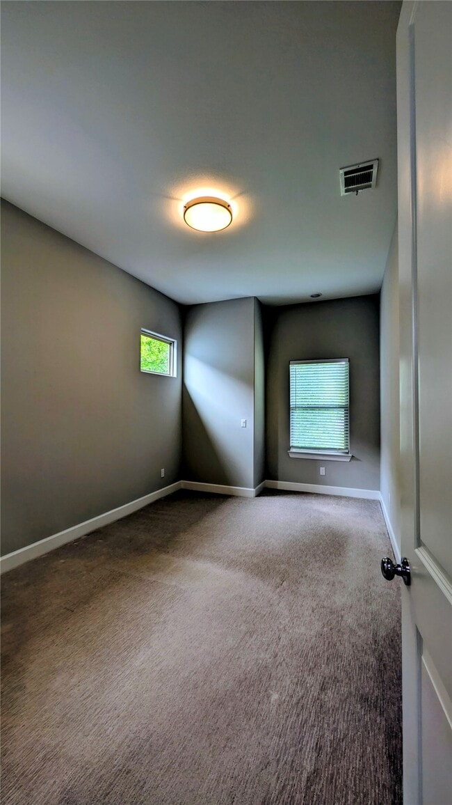 Building Photo - 5116 Pine Reach Dr