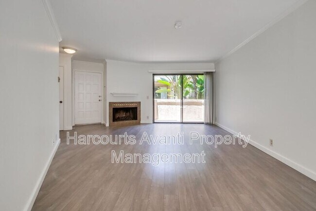 Building Photo - 3268 Via Marin