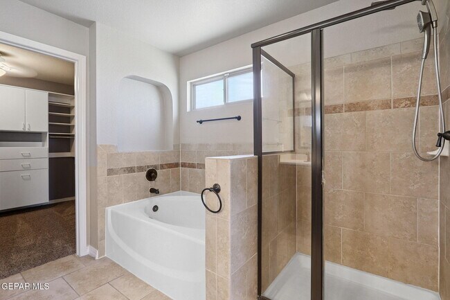 Building Photo - 14508 Shady River