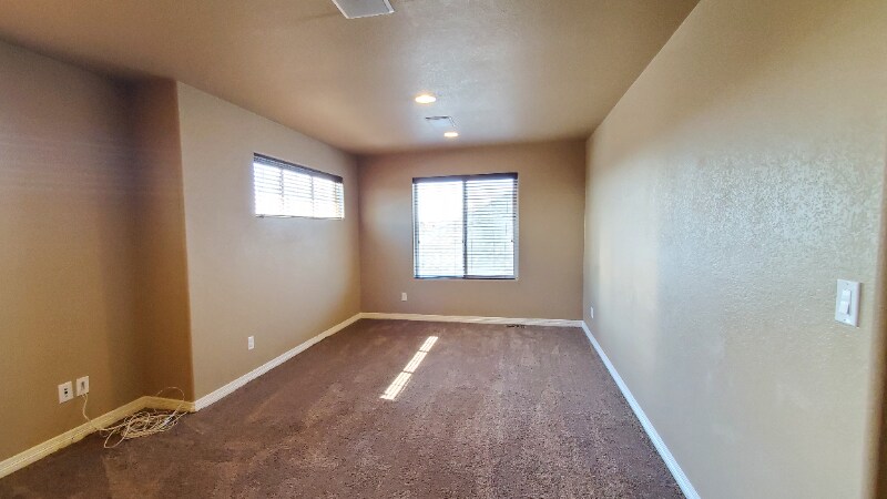 Building Photo - 7518 Dutch Loop