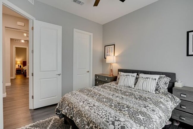 Building Photo - BEAUTIFULLY FULLY FURNISHED 4 BEDROOM 3.5 BATH HOME IN 89138