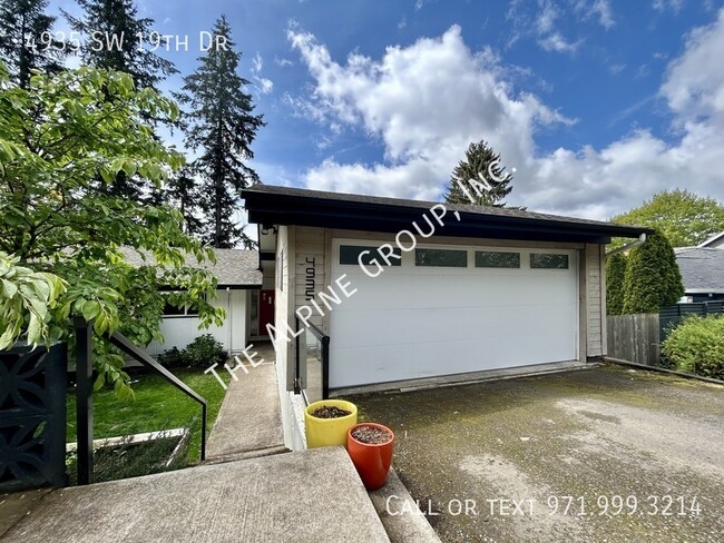 Primary Photo - 4935 SW 19th Dr