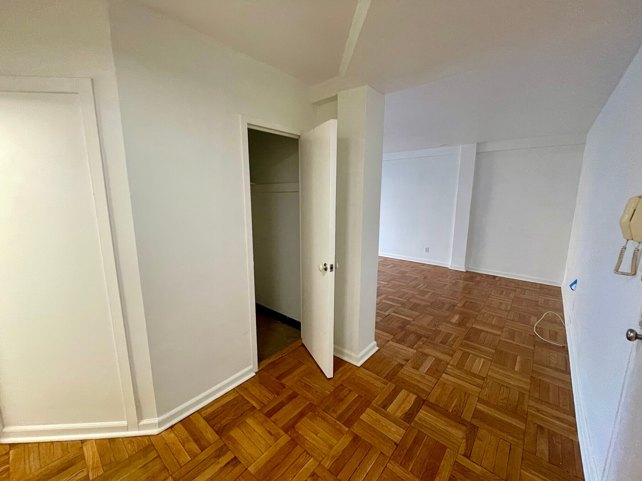 Building Photo - 1450 Palisade Ave