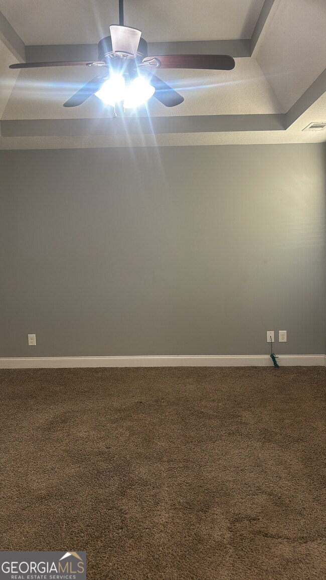 Building Photo - 303 S Charity Ln