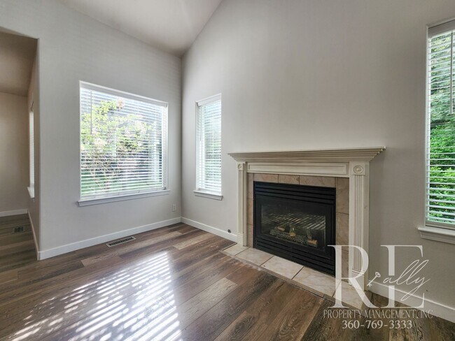 Building Photo - Forest-Edged Retreat with Pasture Access –...