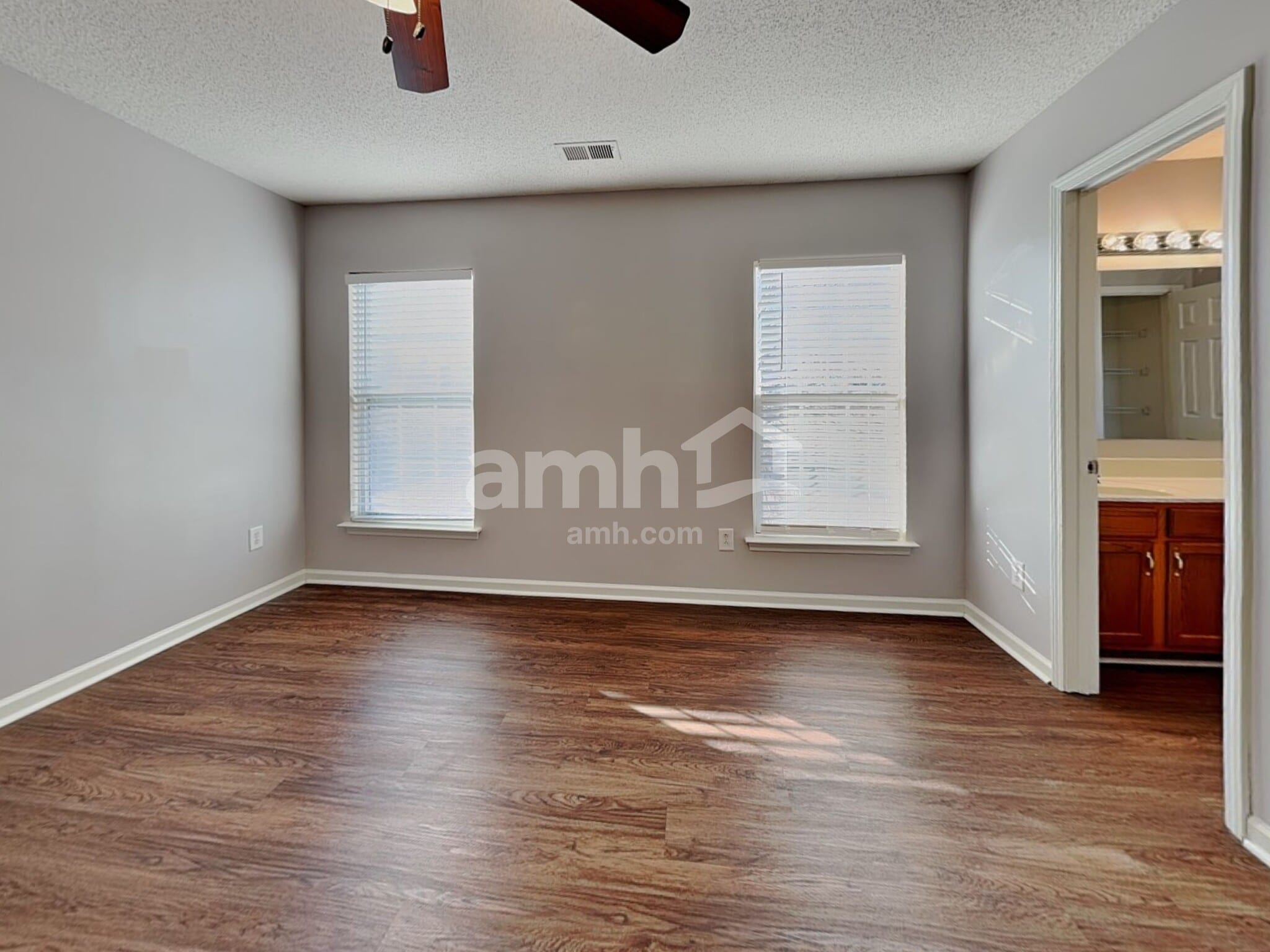 Building Photo - 1333 Harland St