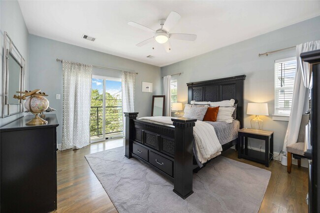 Building Photo - 1854 Dan St