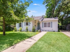 Building Photo - Classic 2 Bed House in Historic Hancock Neighborhood