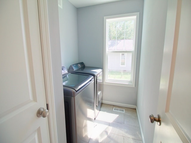 Building Photo - 4 Bedroom 3 Bath Home In Chapel Hill!