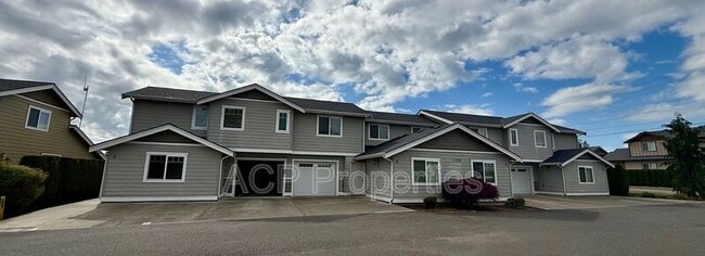 Building Photo - 1729 Kok Rd