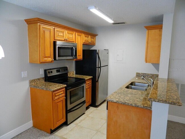 Building Photo - 2593 Grassy Point Dr