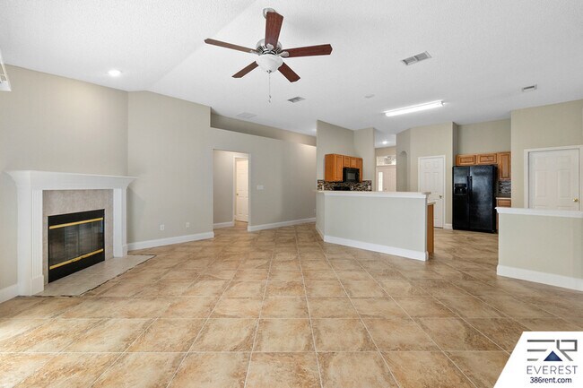 Building Photo - 24 Pittwick Ln