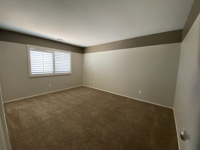 Building Photo - 28595 Autumn Ln