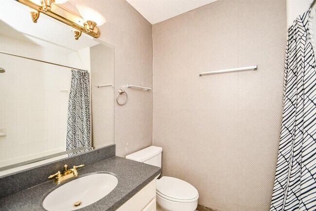 Building Photo - 3200 S Gessner Rd