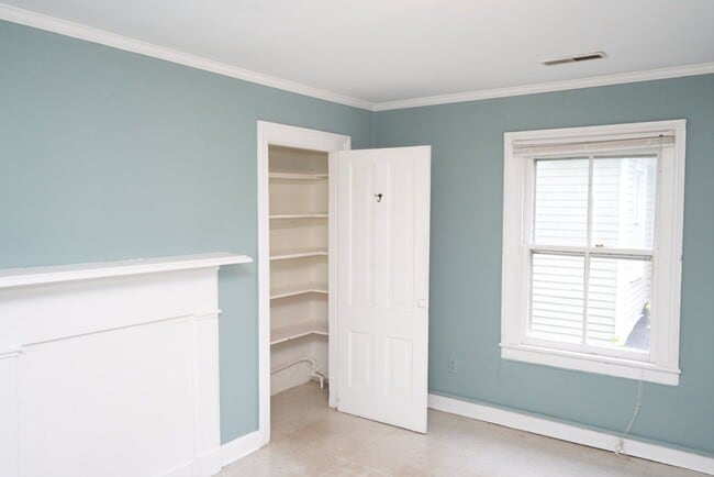 Building Photo - 720 Nalle St