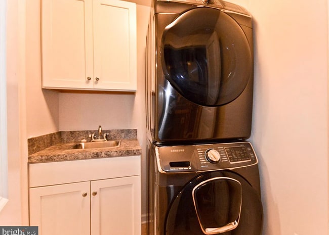 Building Photo - 3201 Tribune Ct