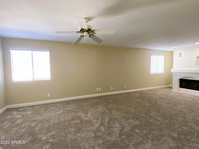 Building Photo - 11049 N 109th Way