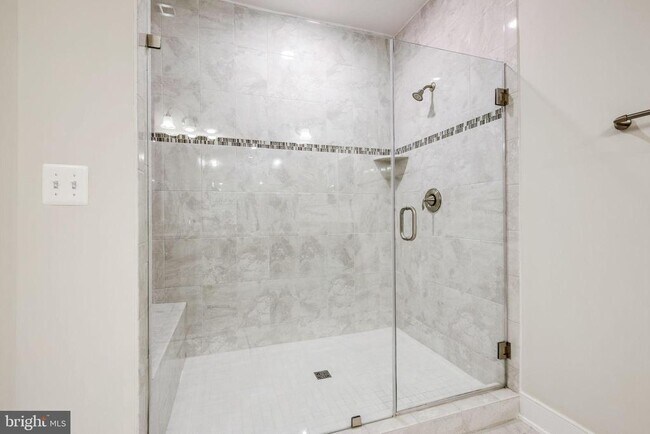 Building Photo - 1224 Main Line Blvd