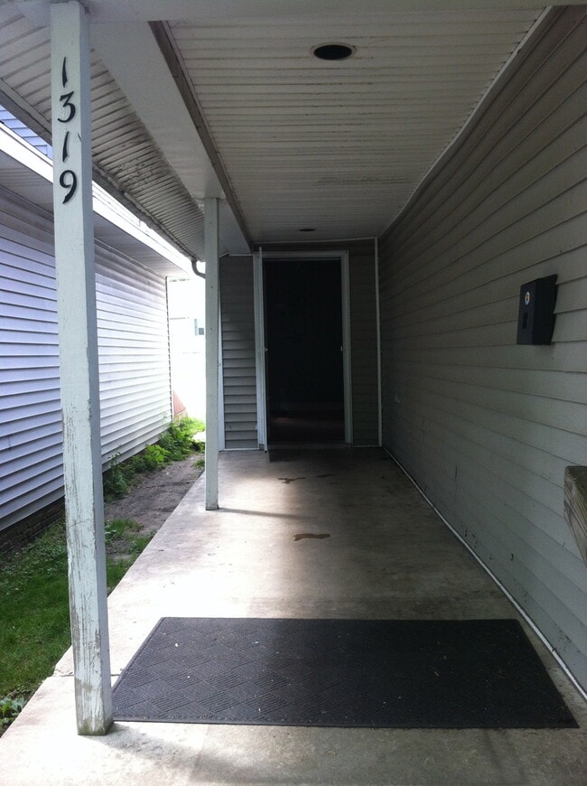 Building Photo - Gorgeous single family 3bed/1bath home near downtown Lafayette