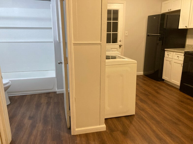 Building Photo - 3237 Kingston Hwy