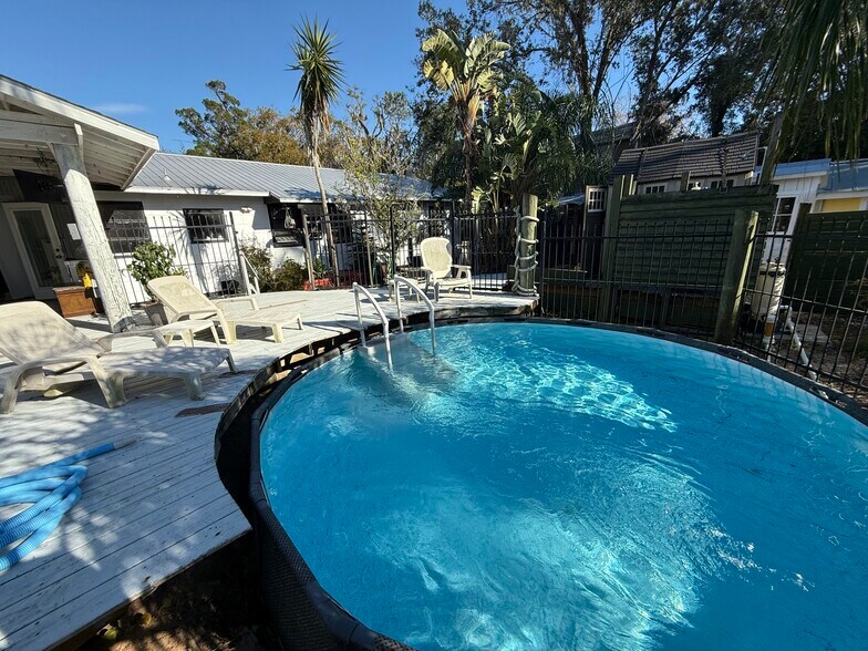 Building Photo - 128 Park Blvd