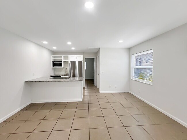 Building Photo - 11594 1st Ave