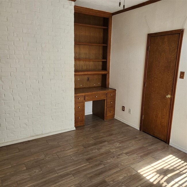 Building Photo - 7303 Williamswood Dr