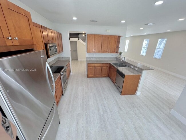 Building Photo - 11400 NW 75th Terrace