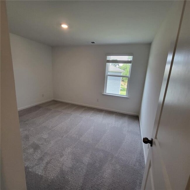 Building Photo - 448 Golden Eagle Pkwy
