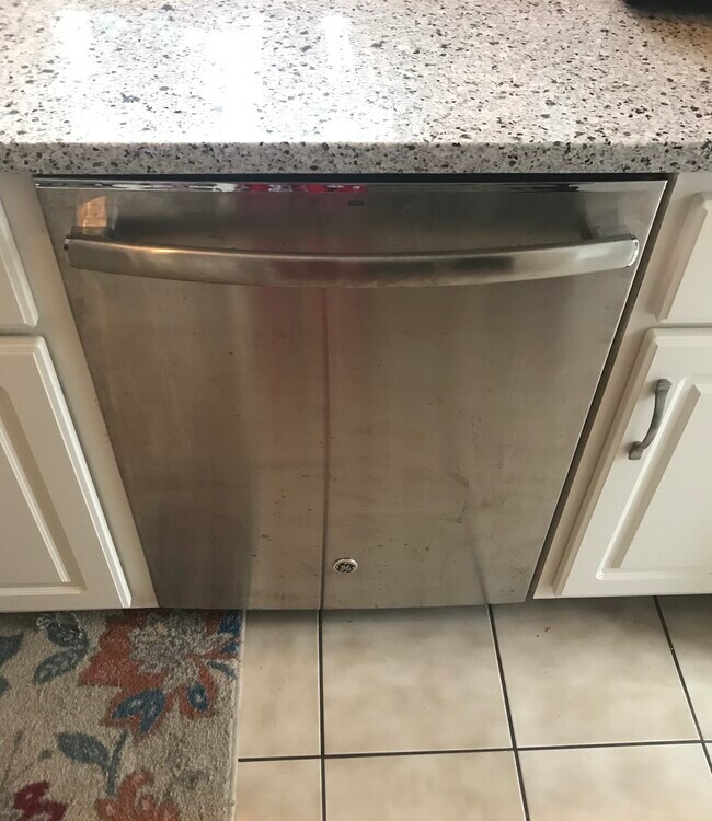 New appliances - 28 Clayton Ave