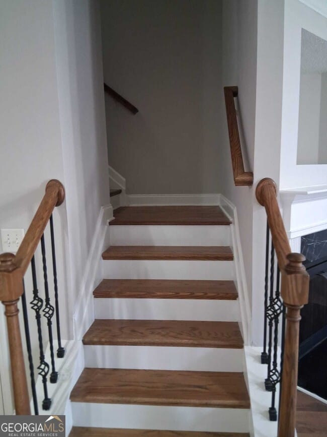 Building Photo - 2728 Halligan Point