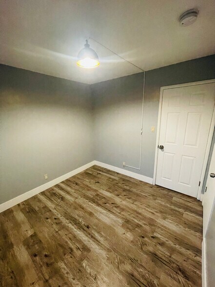 Building Photo - 6848 Sutter Ave